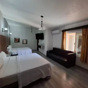 Aquiles 3* Guadalajara